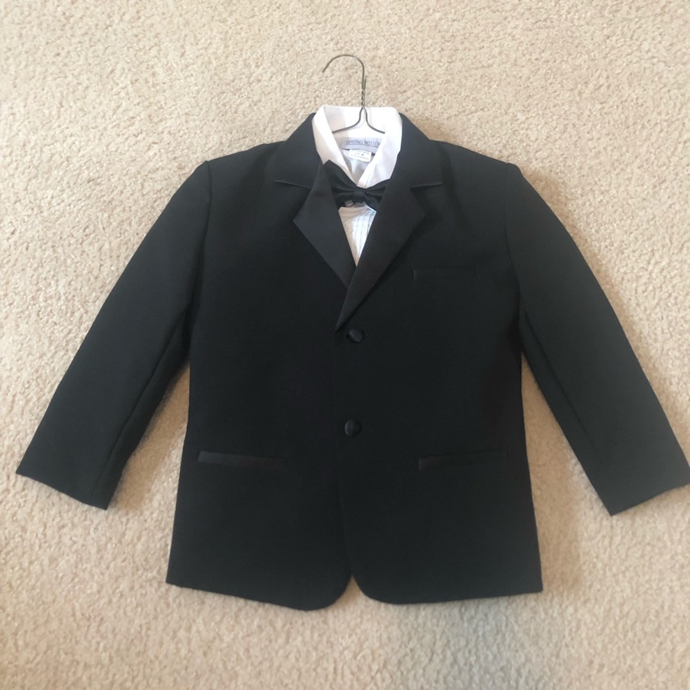 Boys Tuxedo (5 piece)